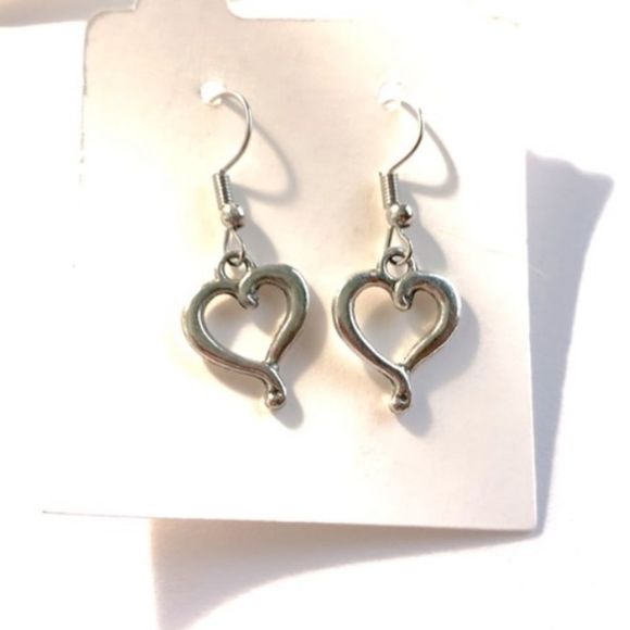 Private Label Jewelry - Open heart dangle earrings NEW
